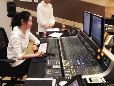 2013級(jí)錄音藝術(shù)系畢業(yè)集結(jié)——音樂(lè)錄音動(dòng)畫篇